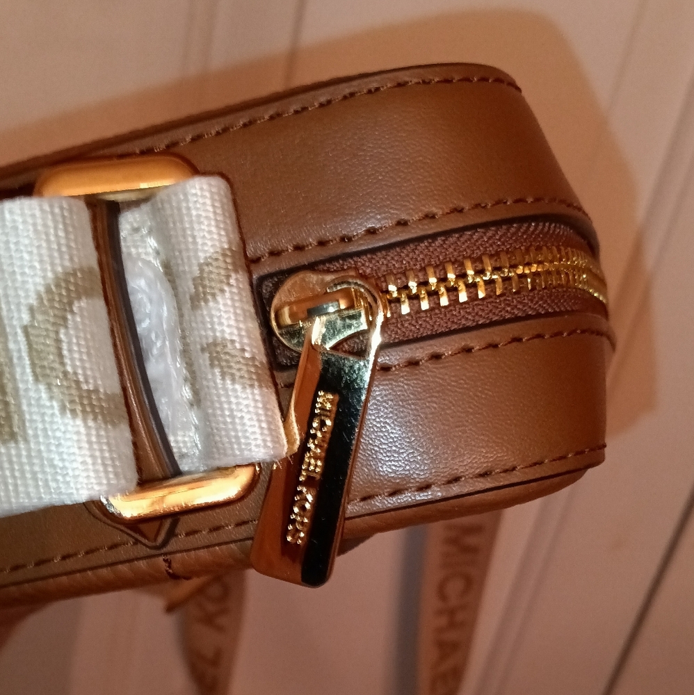 Michael Kors Crossbody Bag - Picture 10 of 16